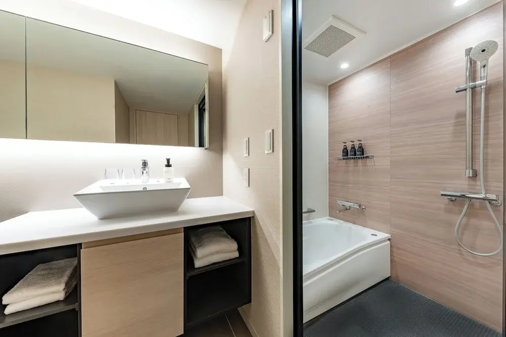 OMO5 Yokohama Bashamichi by Hoshino Resorts