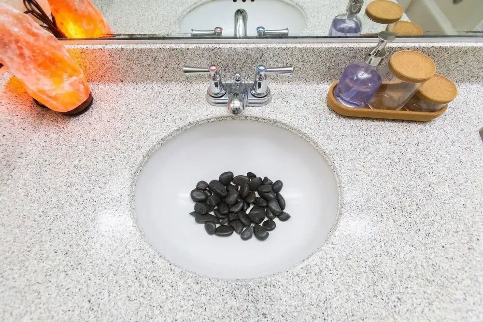 Find Your Zen: Peaceful Getaway in Trendy City of the Arts