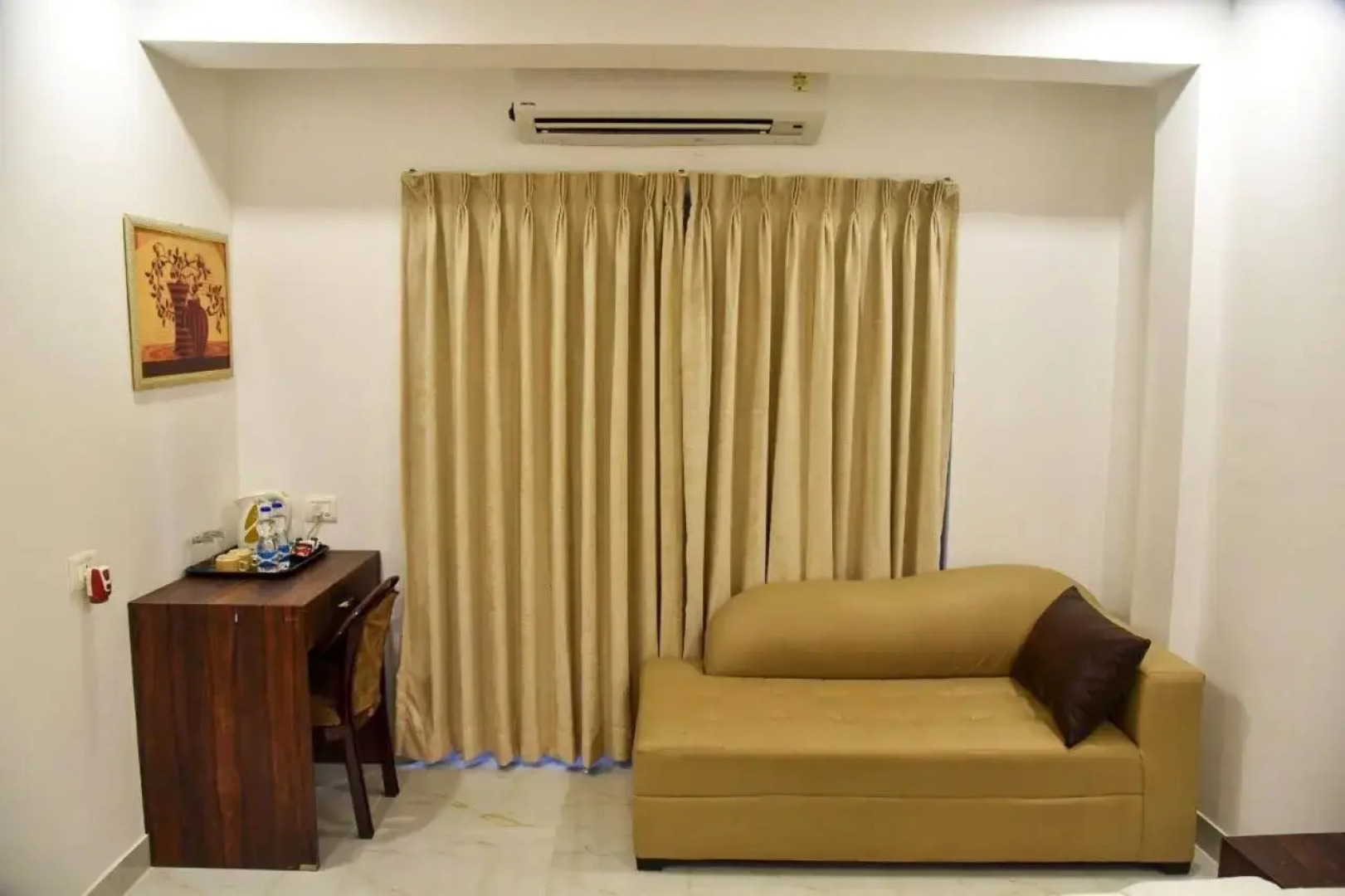 De Falcon Goa Beach Resort