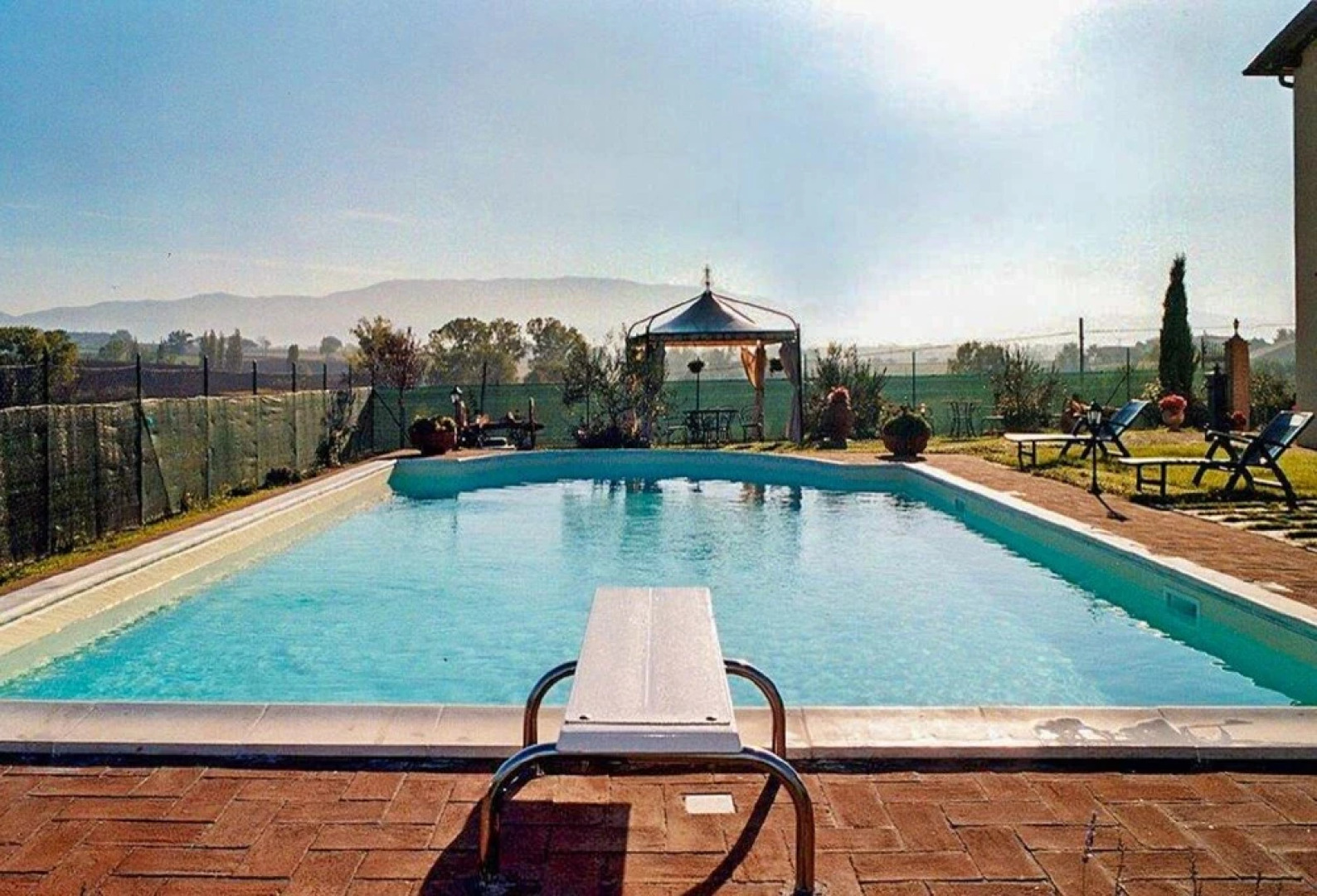 The Ivy Apartment in a Farmhouse