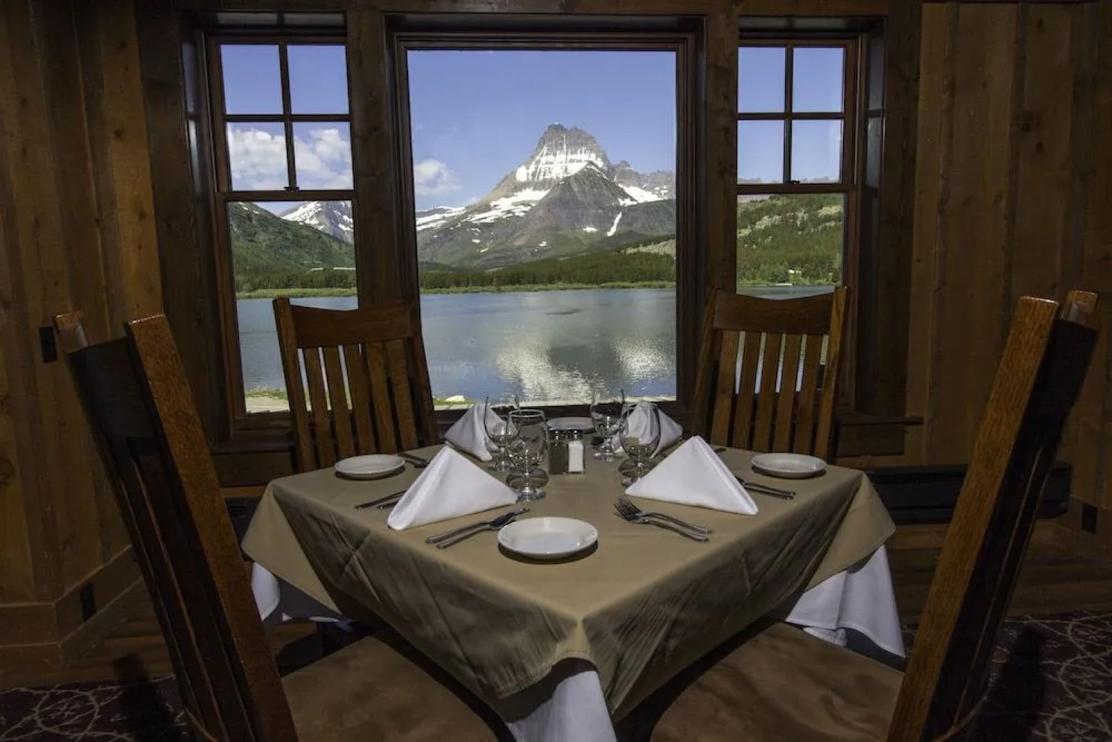 Many Glacier Hotel - Inside the Park