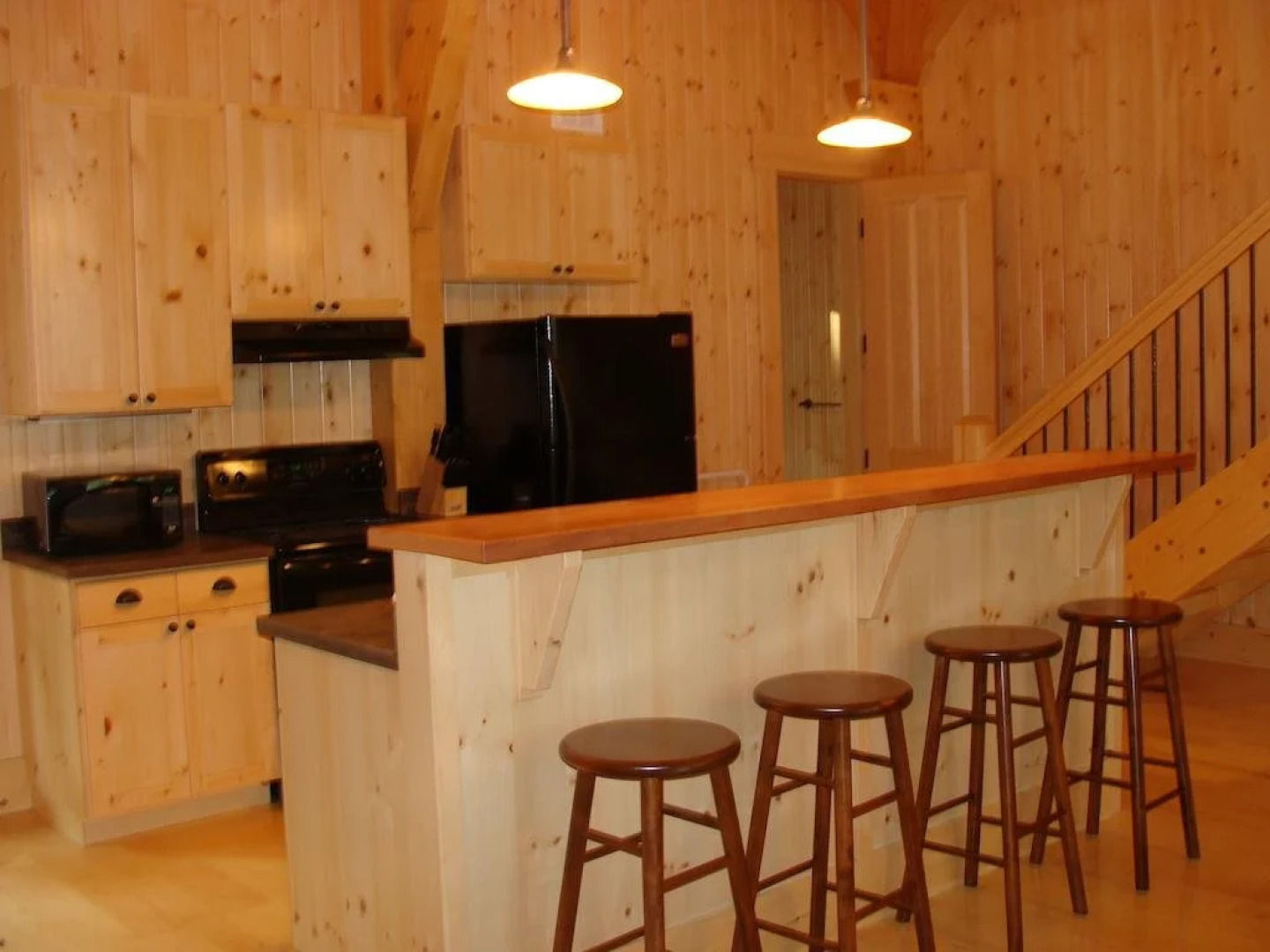 Port Cunnington Lodge & Resort