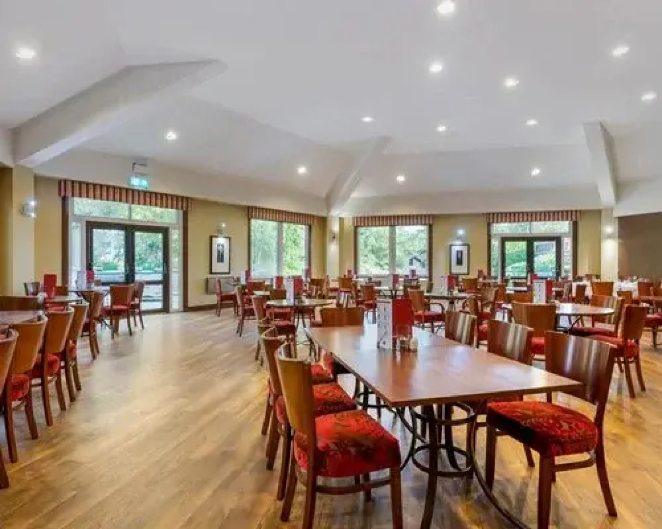 Pine Lake Resort - 4 Nights, Lancashire, England