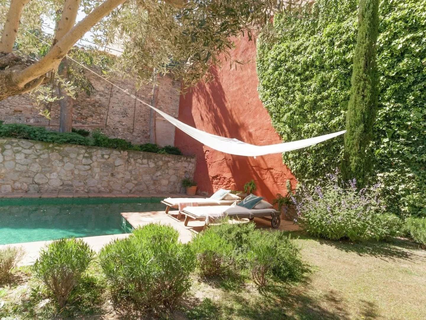 Splendid Mansion With Private Pool in St Pere Pescador