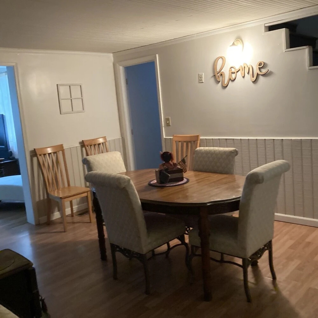 Enjoy This Home Away From Home Just Relax in This Charming Farm House Thank You