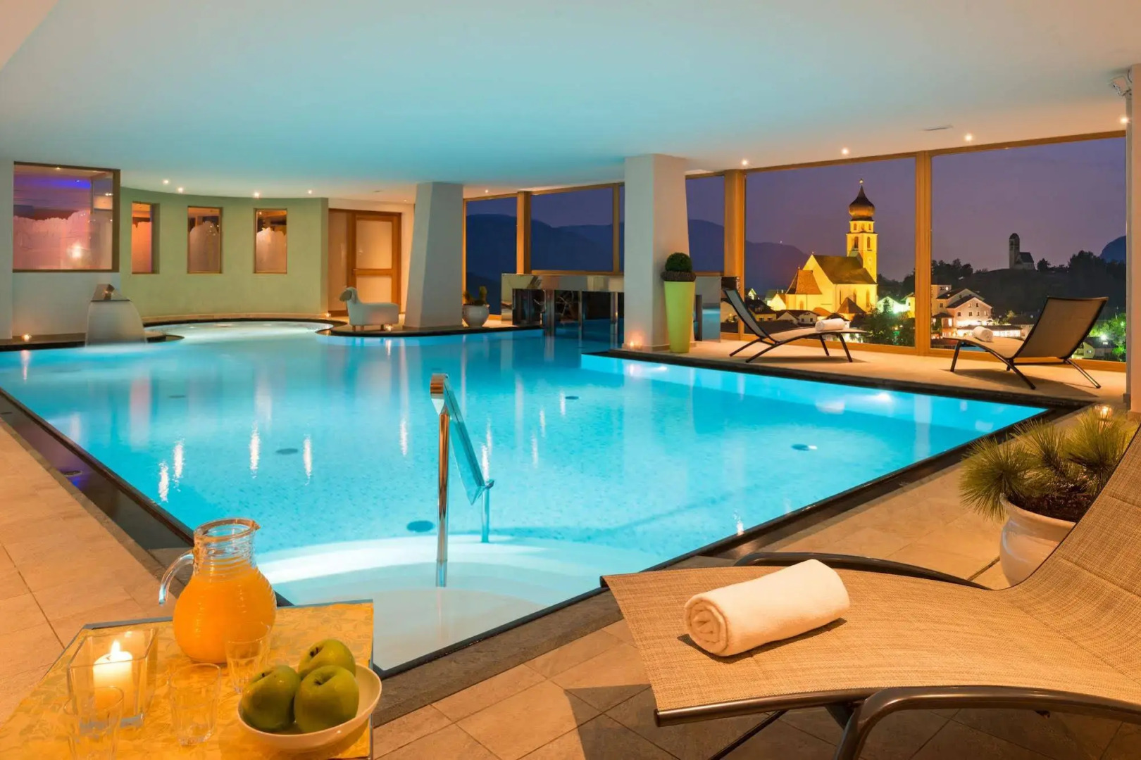 Hotel Emmy - five elements