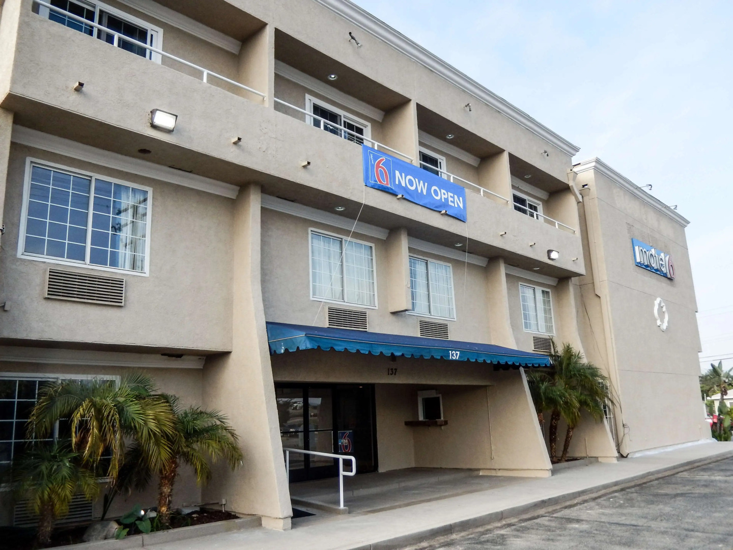 Motel 6 Azusa
