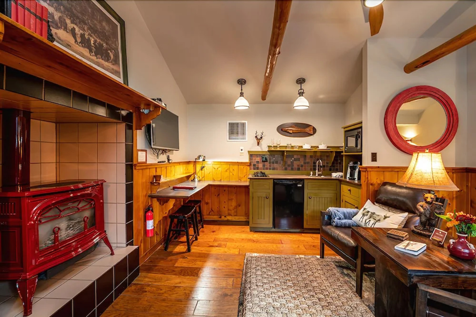 Highland Haven Creekside Inn