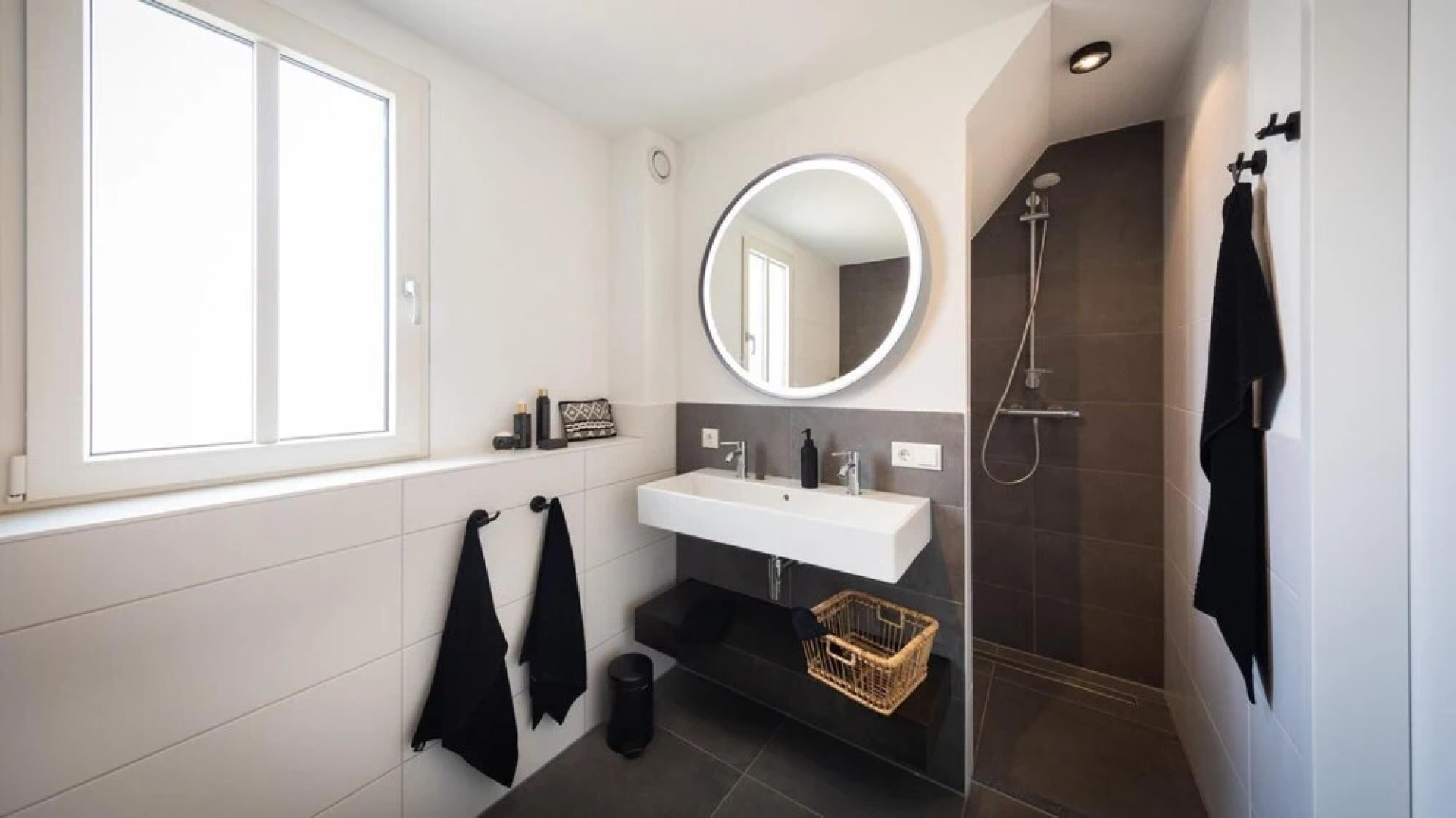 Premium Water 6p in Thorn