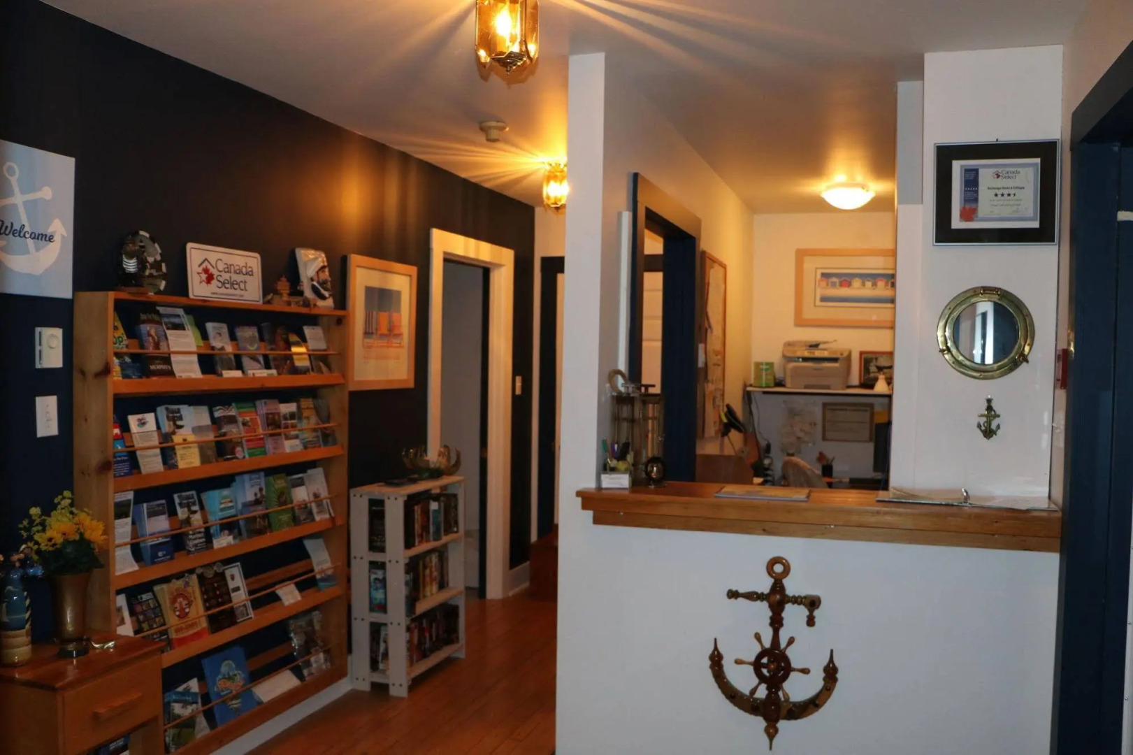 Anchorage House and Cottages