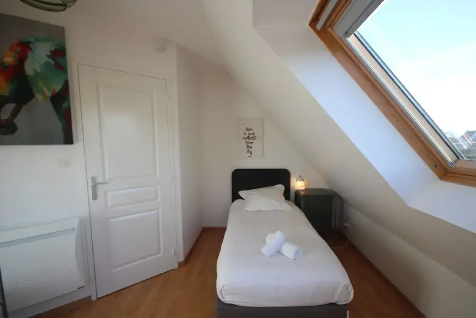 Pretty Family House Near the Beach