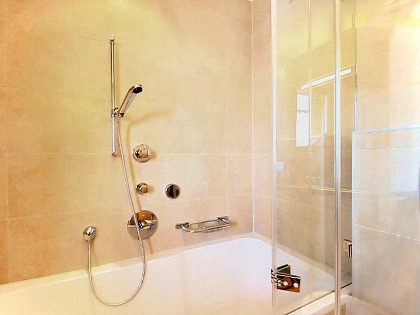 Chalet in Val Dherens Near Ski Lift