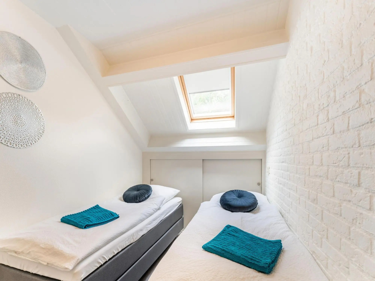 Farmhouse in the Achterhoek With hot tub and Beach Volleyball