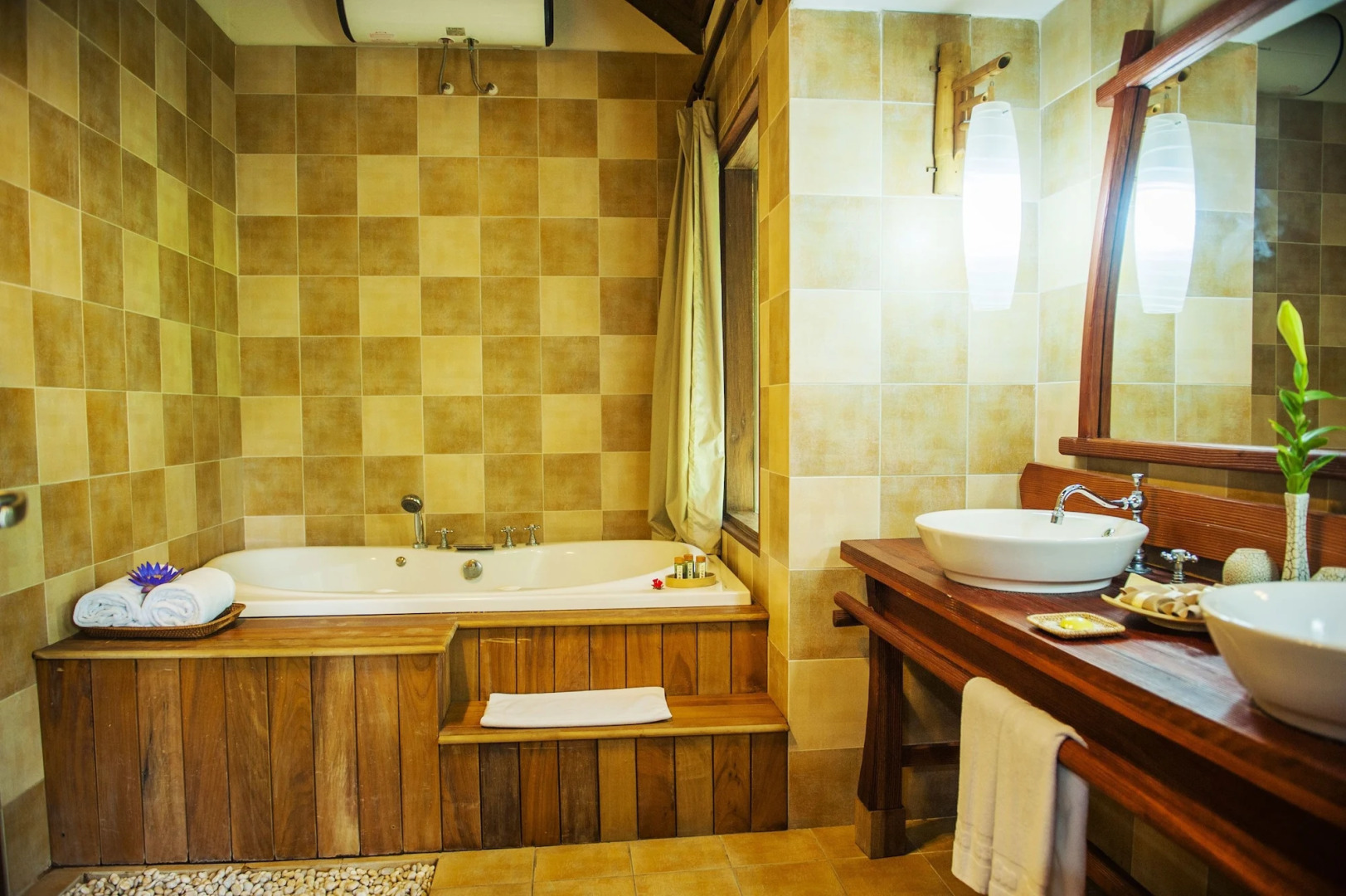 Sun Spa Resort & Villas