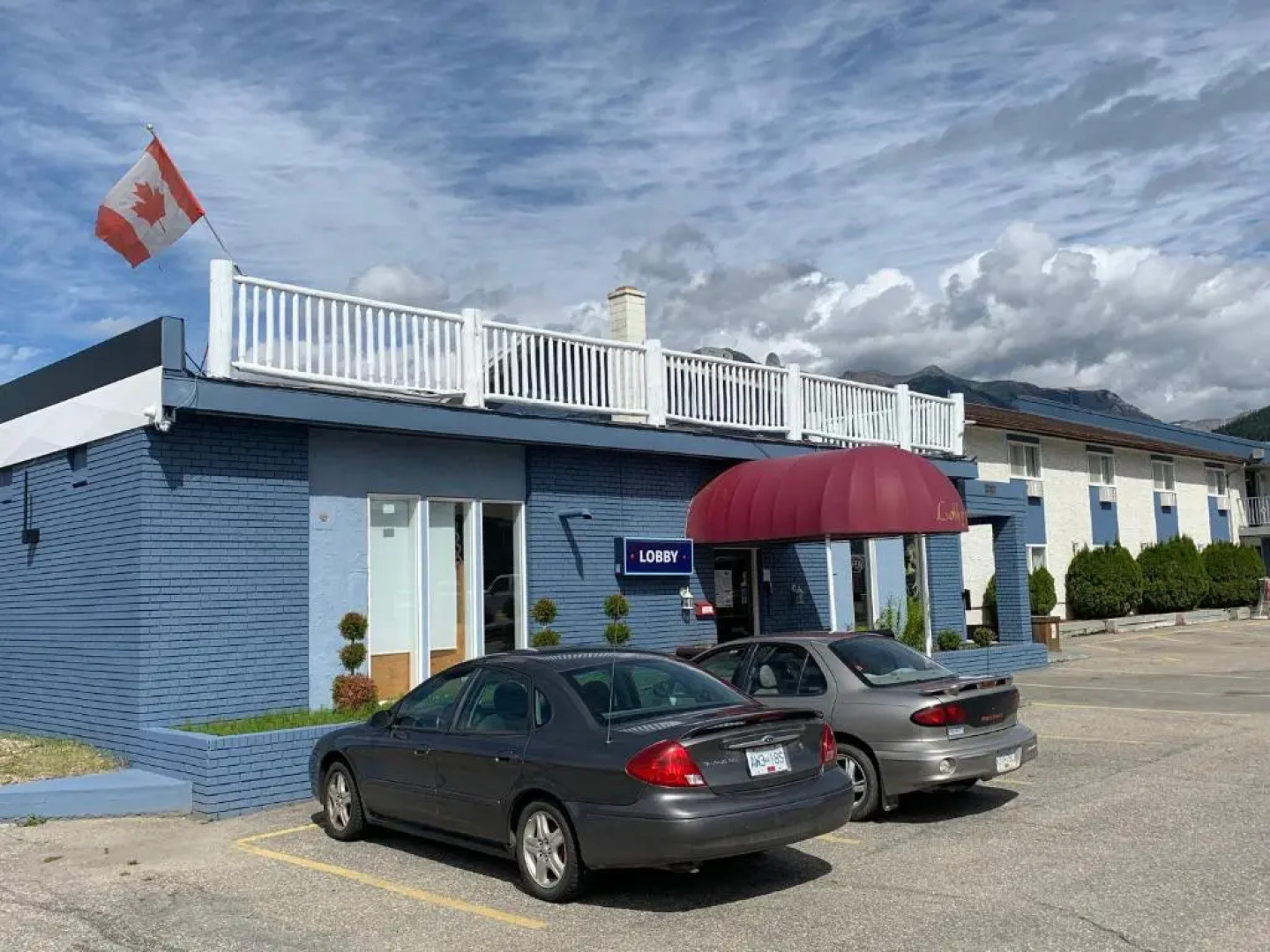 Premier Mountain Lodge and Suites