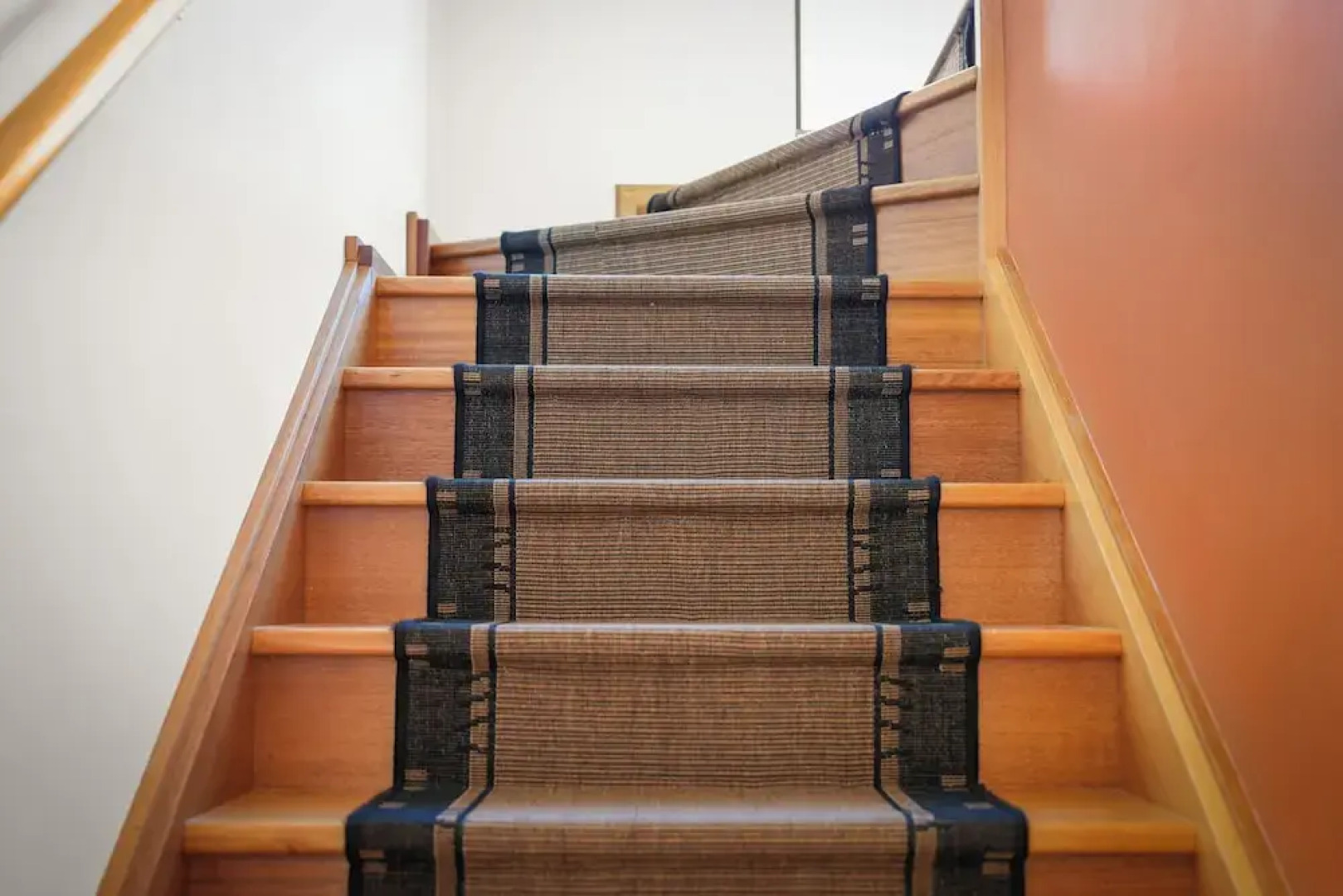 Waterfront Home - Gorgeous Views - 2 Bed