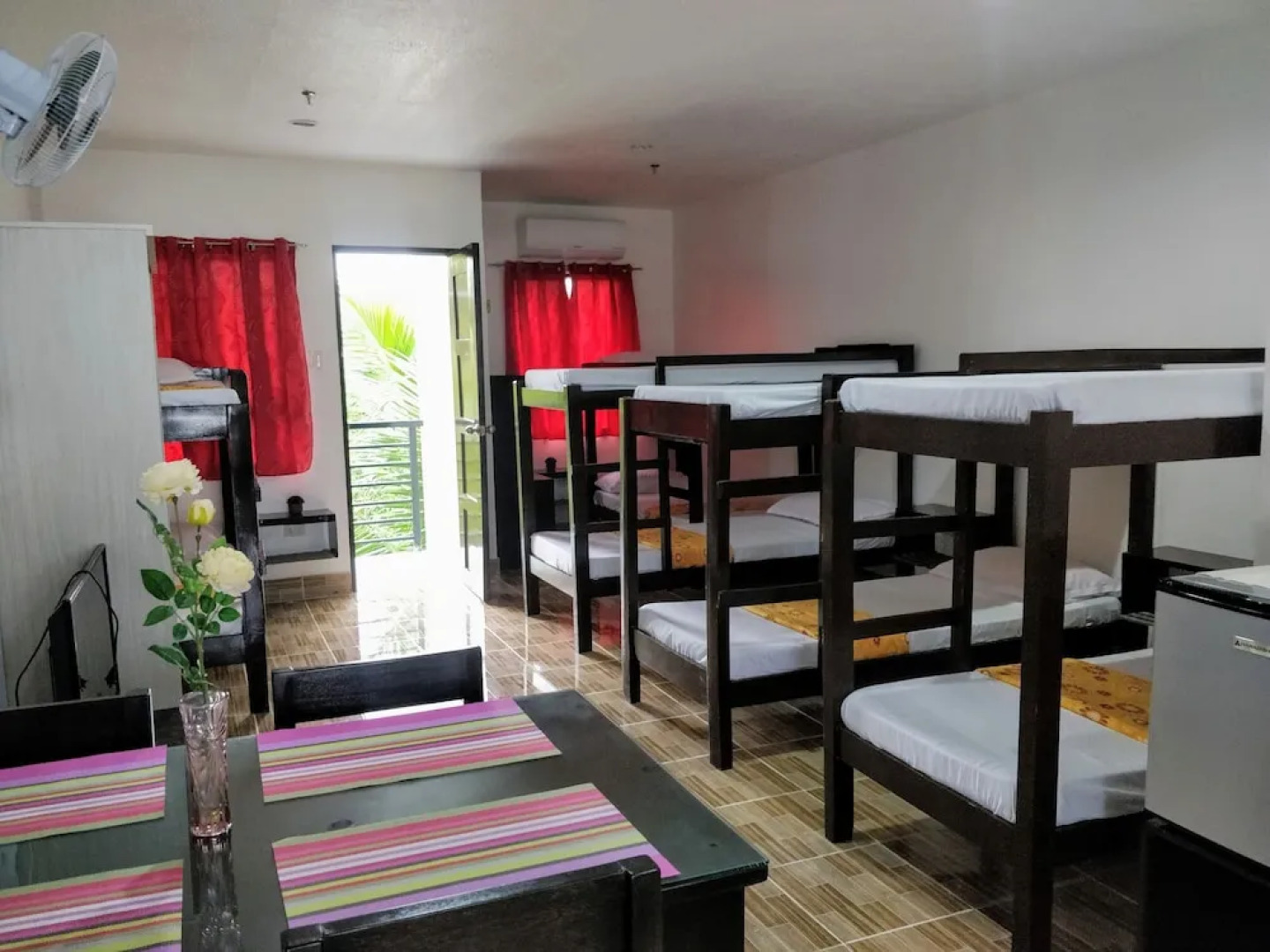 Spacious Private apartment at Laorenza Residences