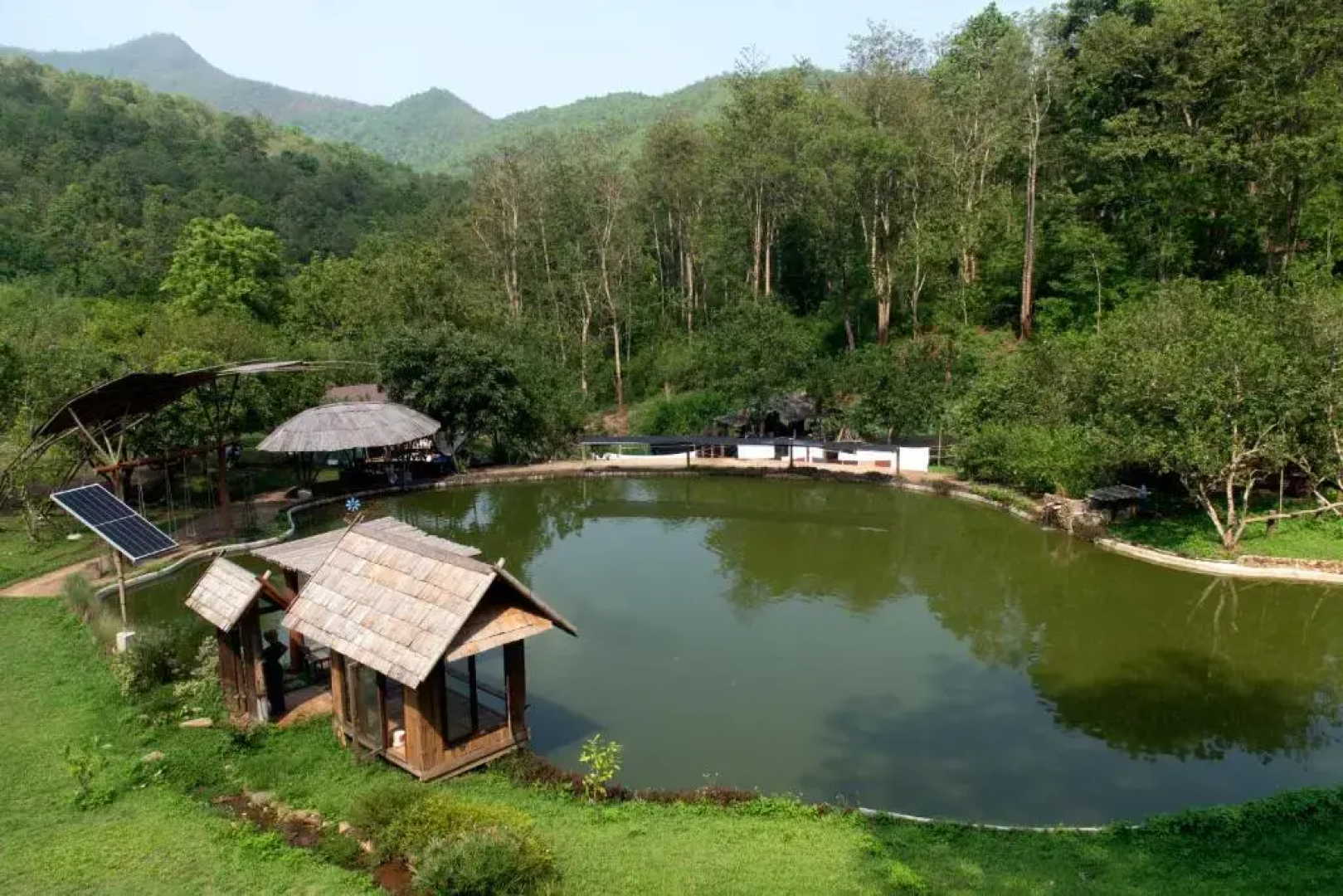 Tawan Riverside - Elephant Resort