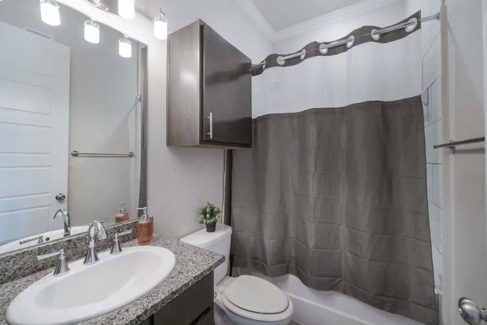 Luxury Townhome Pool North Austin Evonify