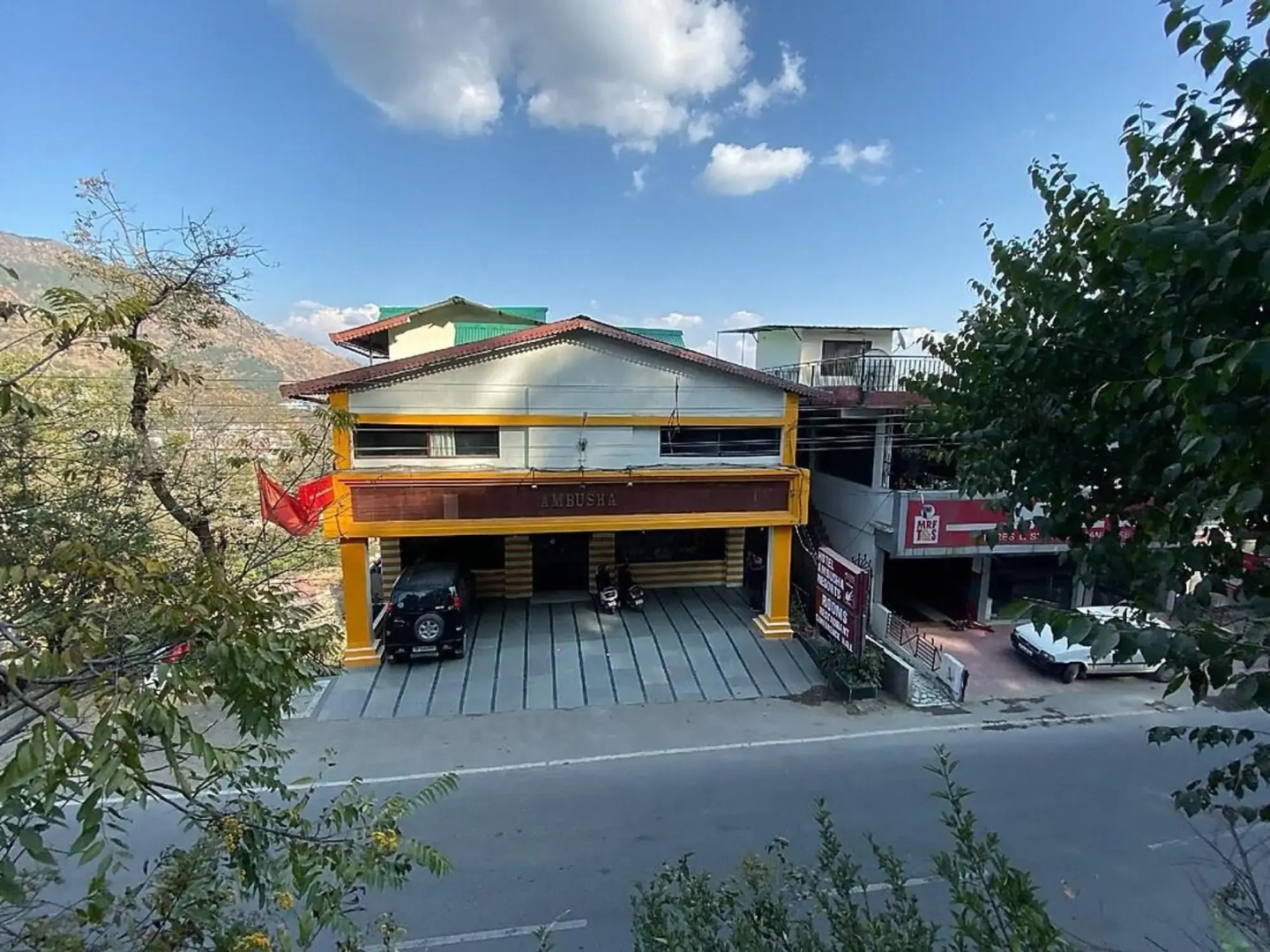 Hotel Ambusha Resort By OYO Rooms