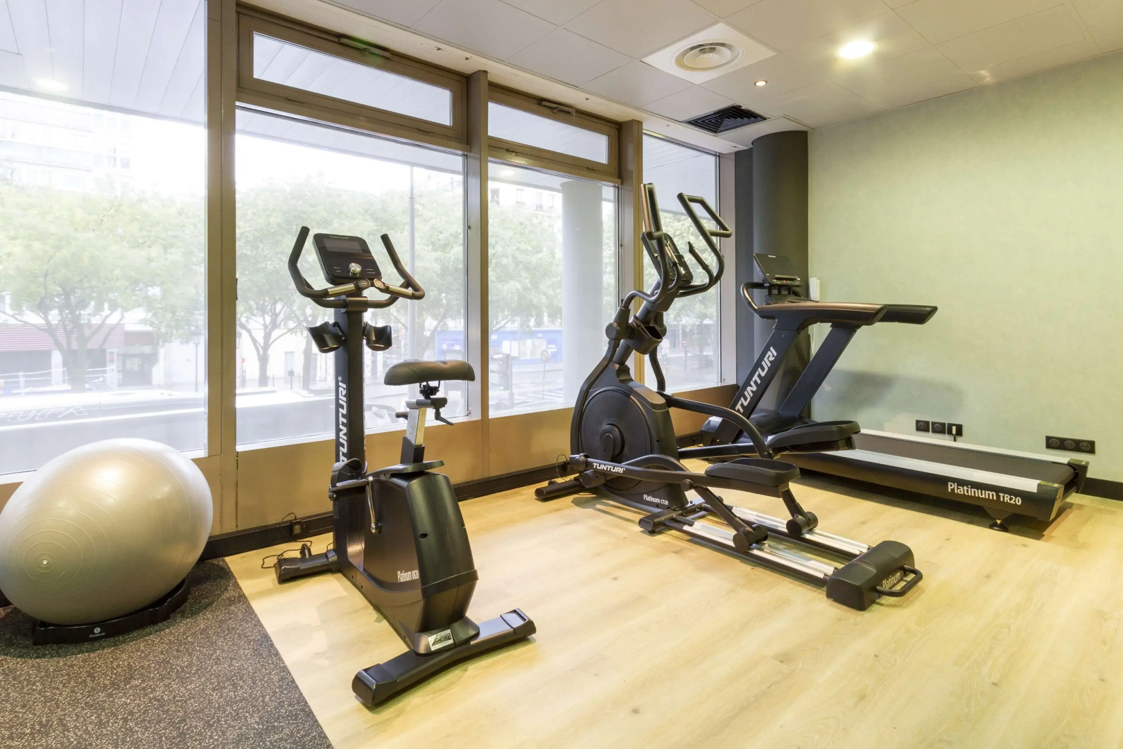 Hôtel Restaurant Campanile Paris 19 - La Villette