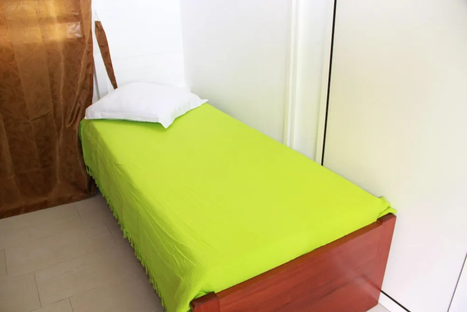 Bungalow With 2 Bedrooms in Rivière-salée, With Furnished Terrace and