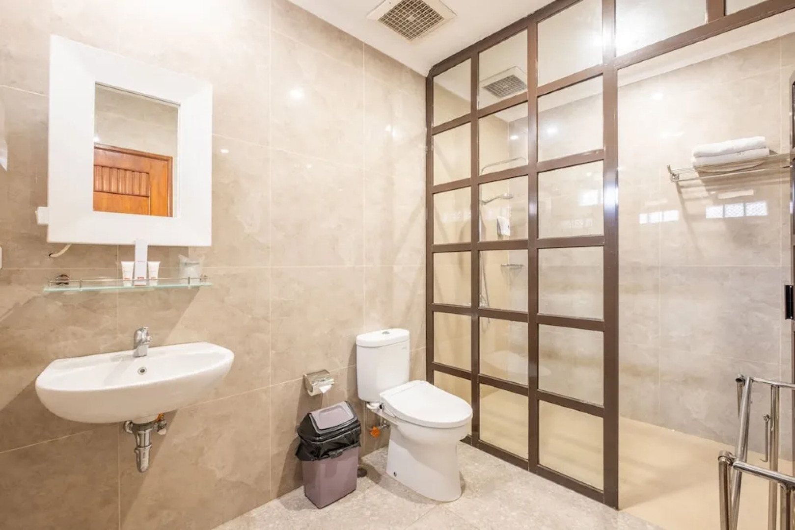 Capital O 1256 Sangga Buana Resort and Convention Hotel