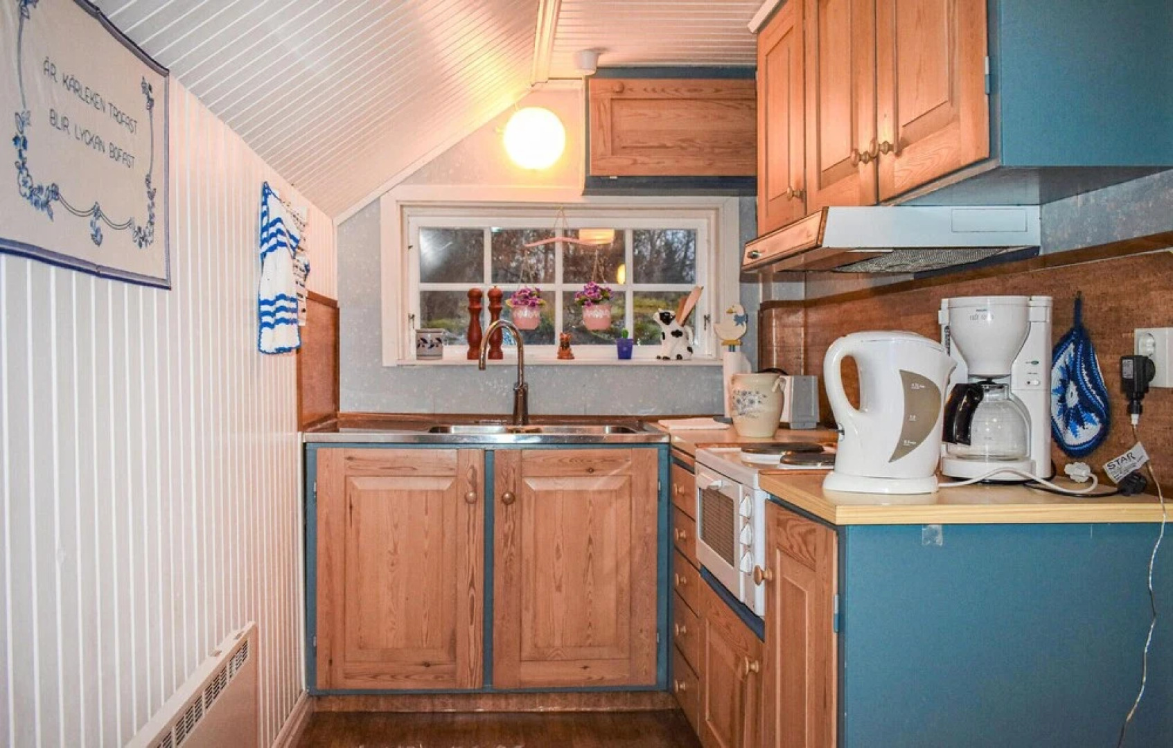 Beautiful Home in Asarum With