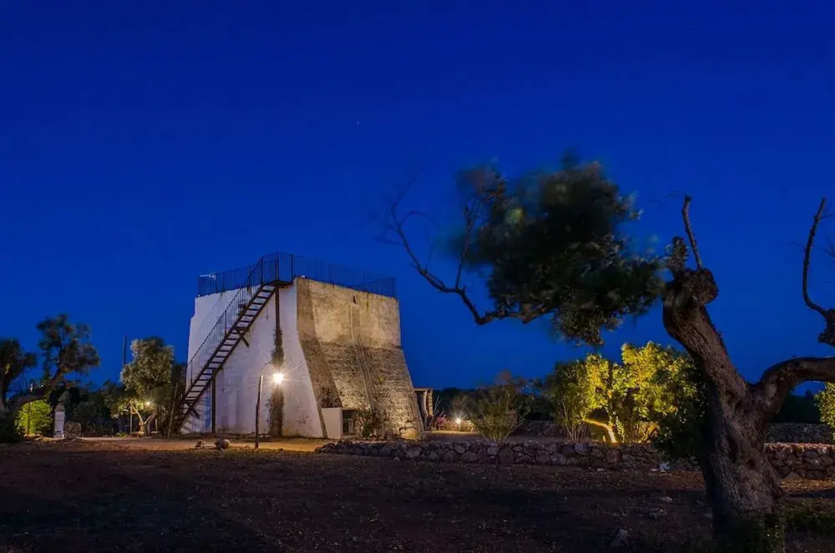 Torre Dell'Alto Mare