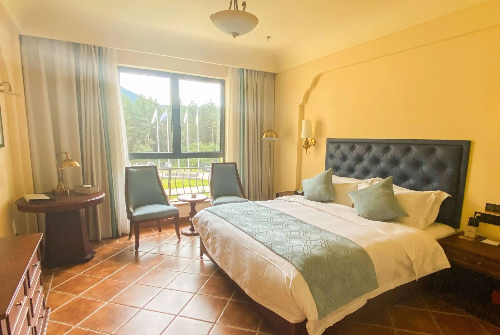 Howard Johnson by Wyndham Yaan Forest Resort