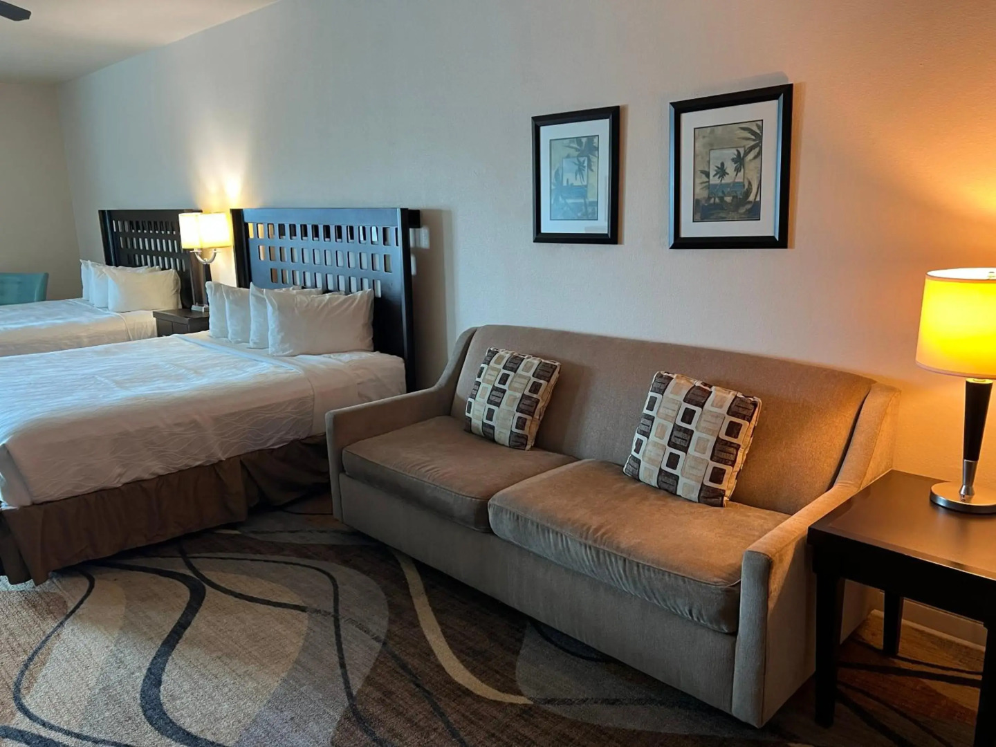 Sunchase Inn & Suites