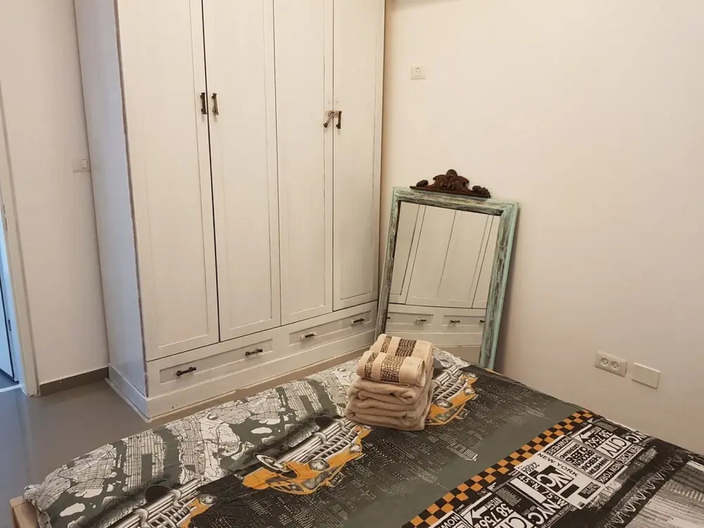 Isra Home Yitshak Sadeh 6 Apartment