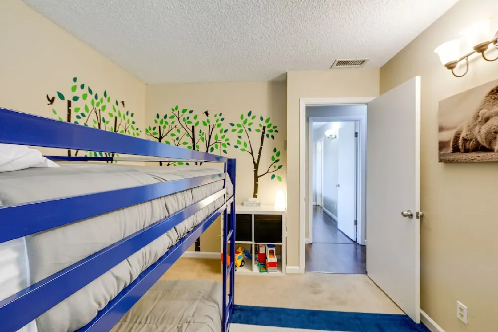 Flagstaff Home w/ Hot Tub, 4 Mi to Walnut Canyon!