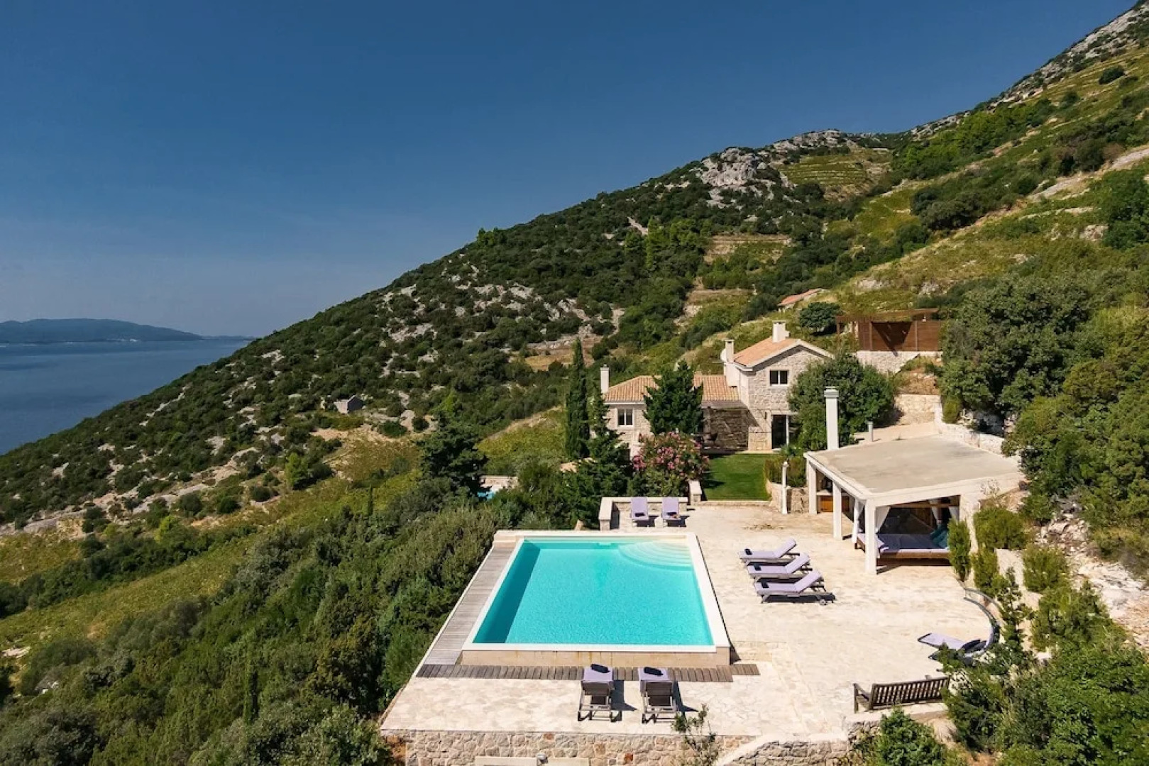 Stone Houses Dingač