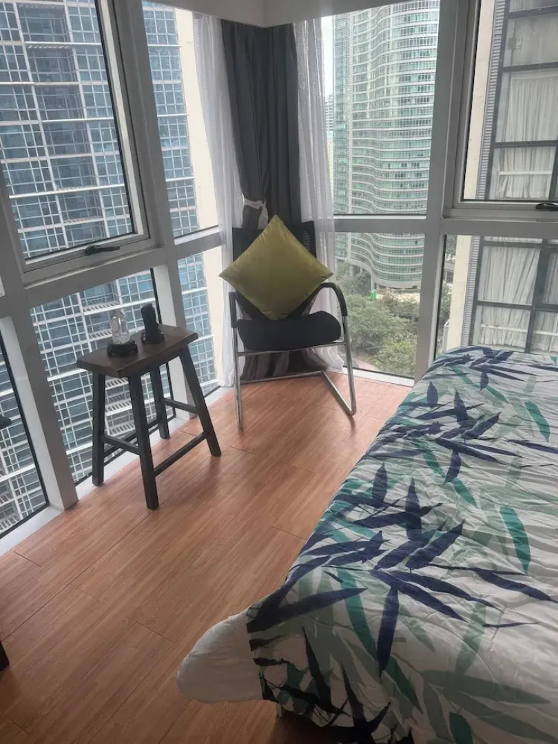 BGC Cheap Condo in BGC 5thavenue -23rd Street