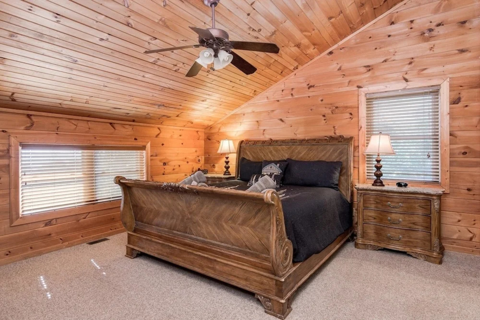 Daze Off - 4 Br Cabin