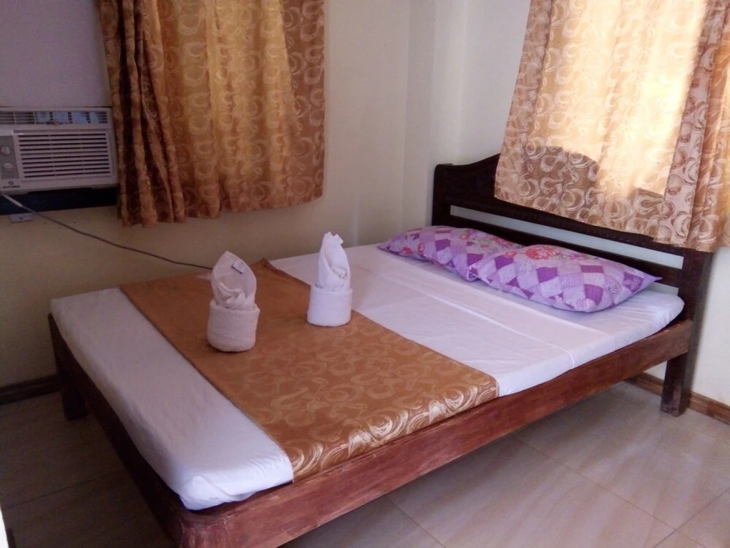 Happy Time Palawan Guest House