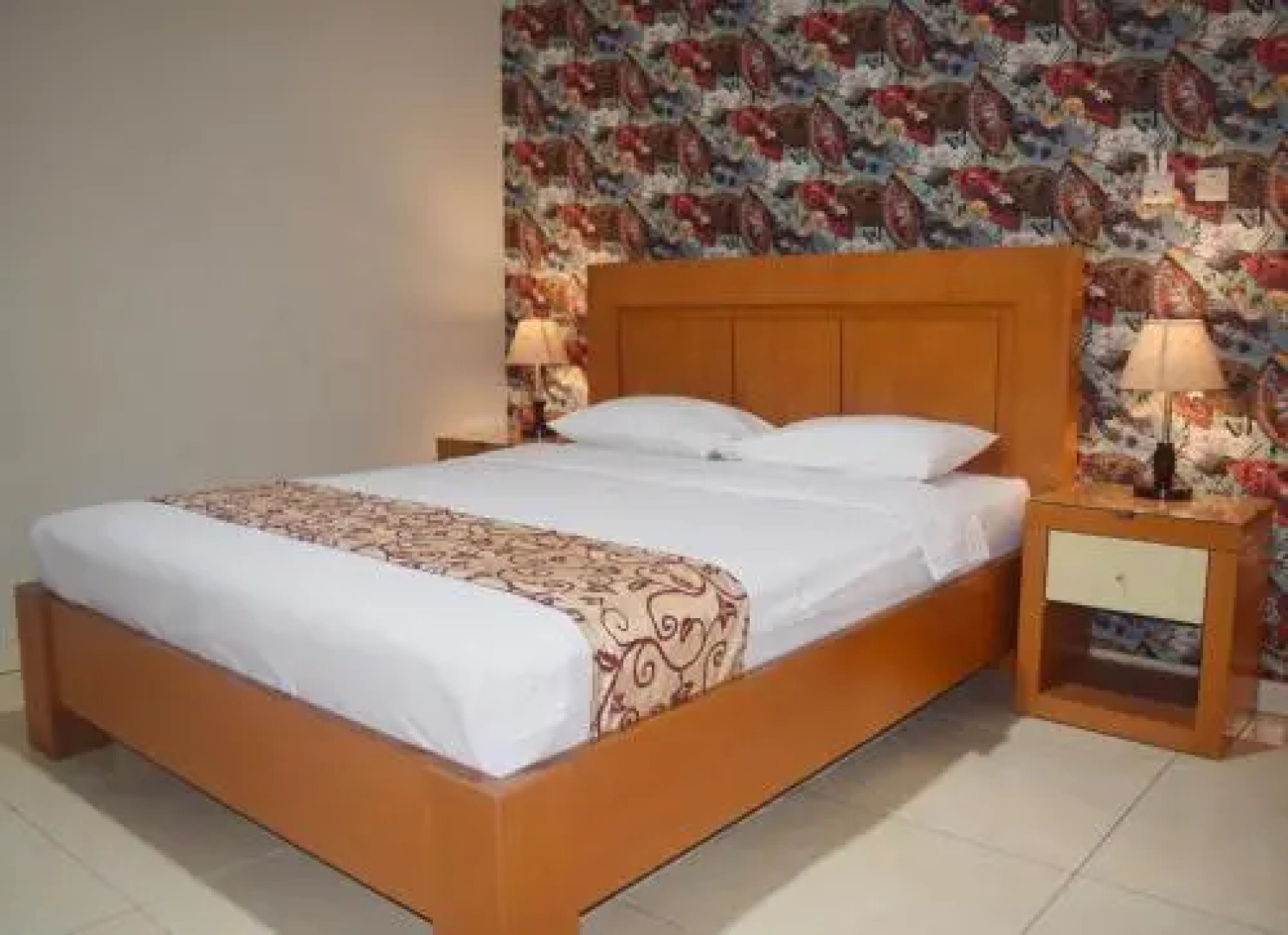 Megaria Hotel