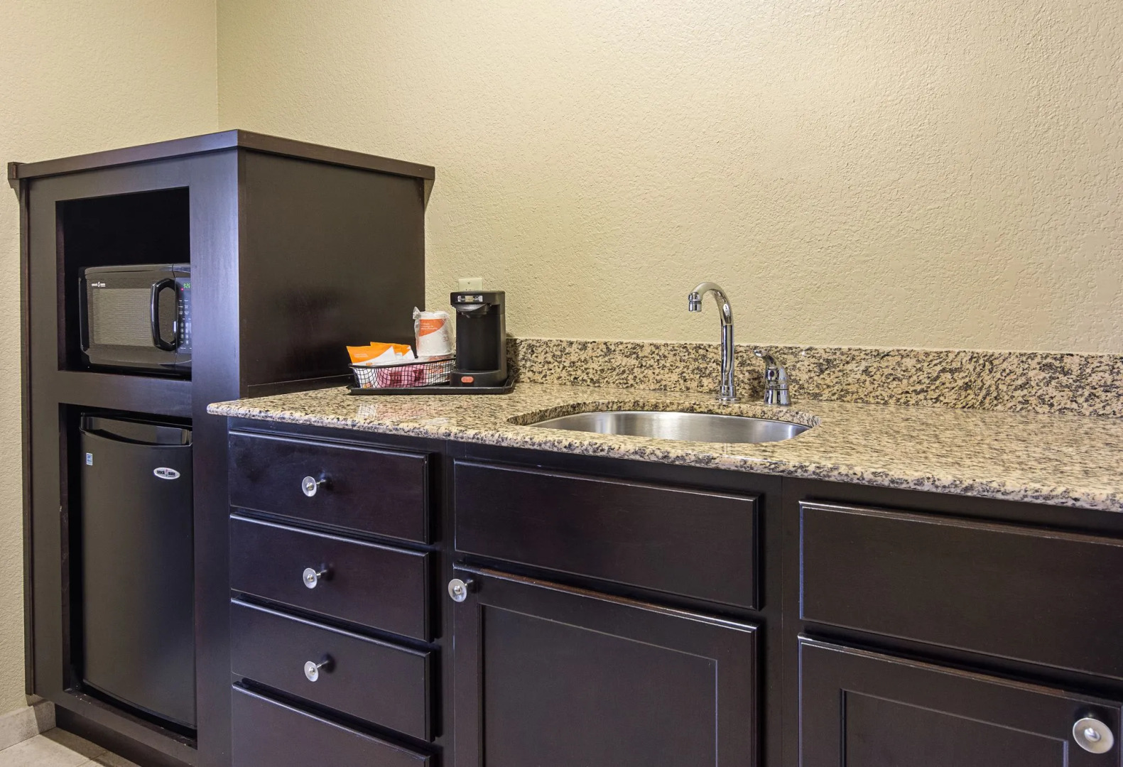 Comfort Inn Bentonville - Crystal Bridges