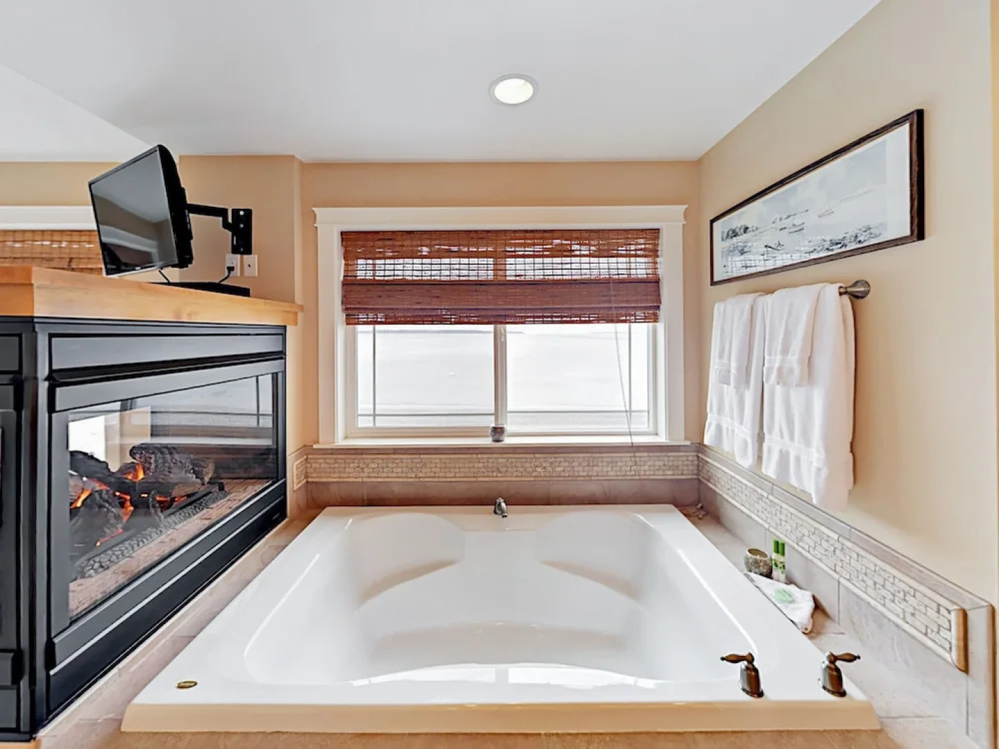 201 E Sandpiper Rd Home 3 Bedrooms 2.5 Bathrooms Home