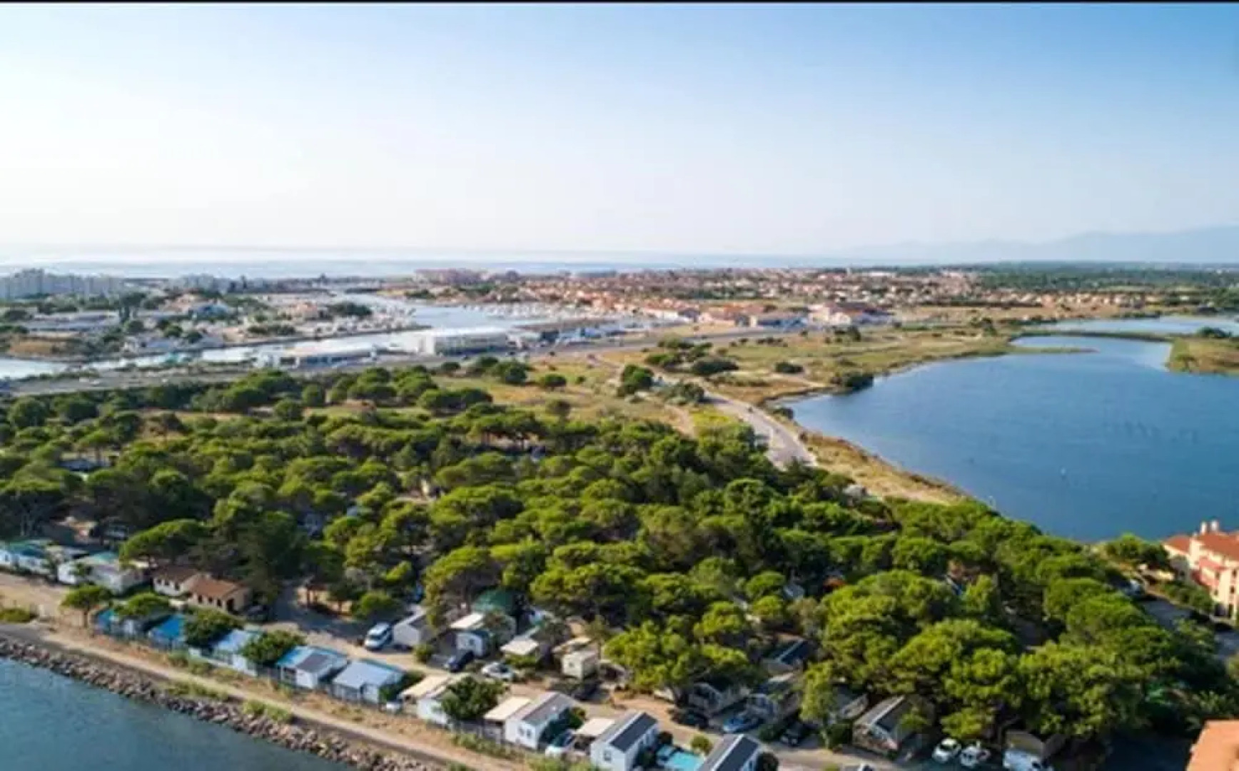 Apartment With one Bedroom in Le Barcarès, With Wonderful Lake View, P