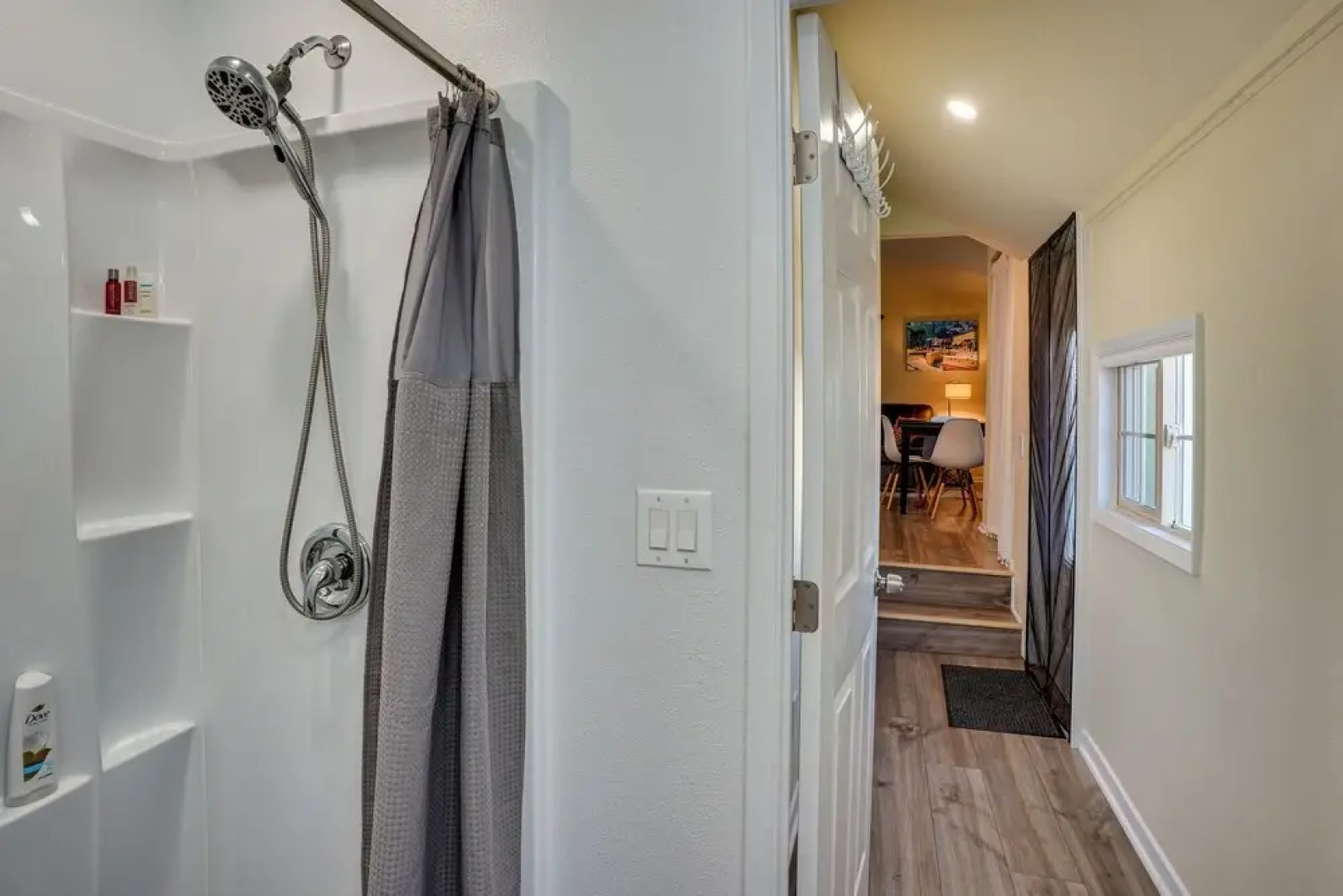 Avalon Cottage < Half-mi to Beaches & Crescent Ave