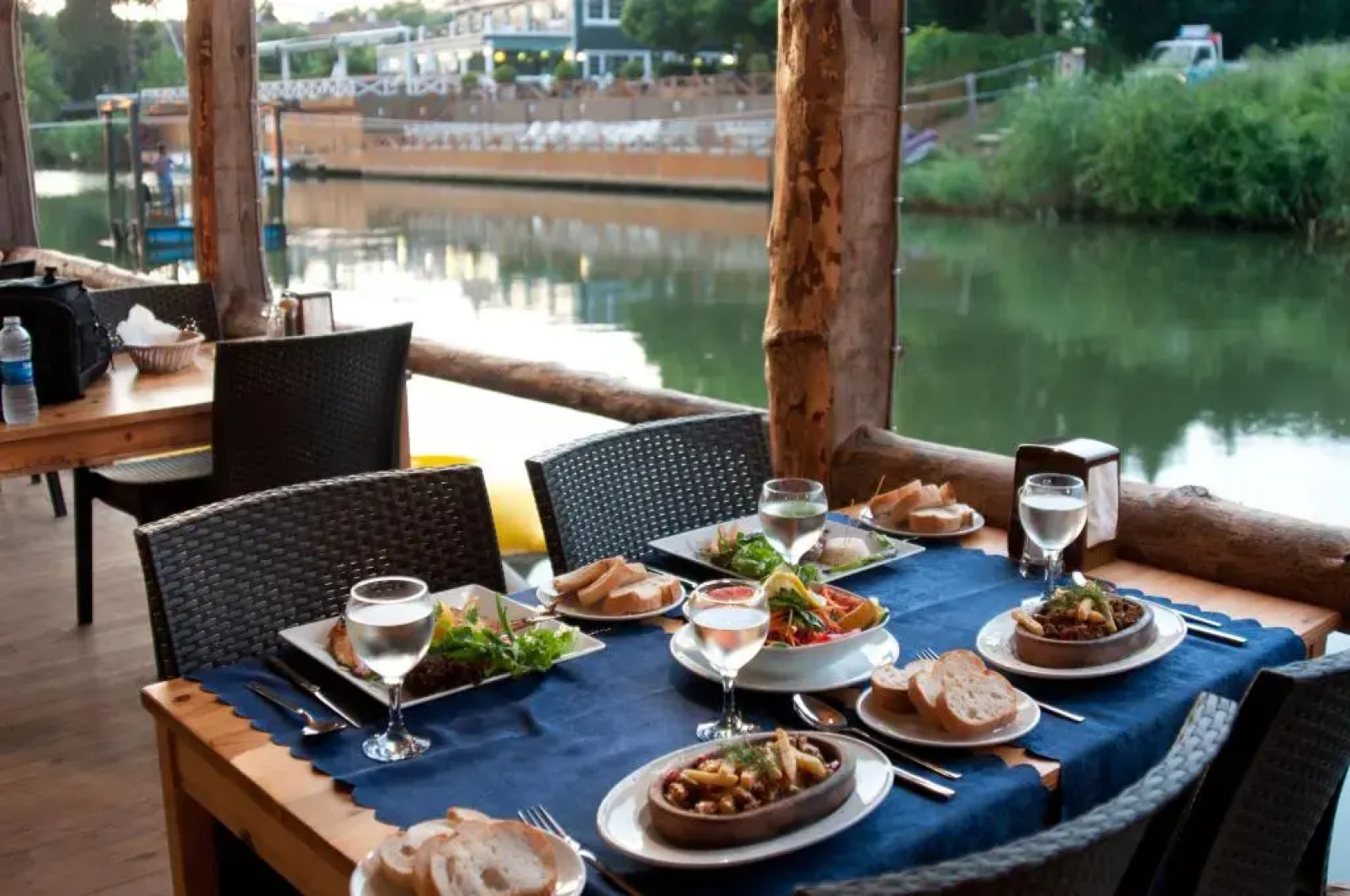 Gizemli Nehir Bungalov