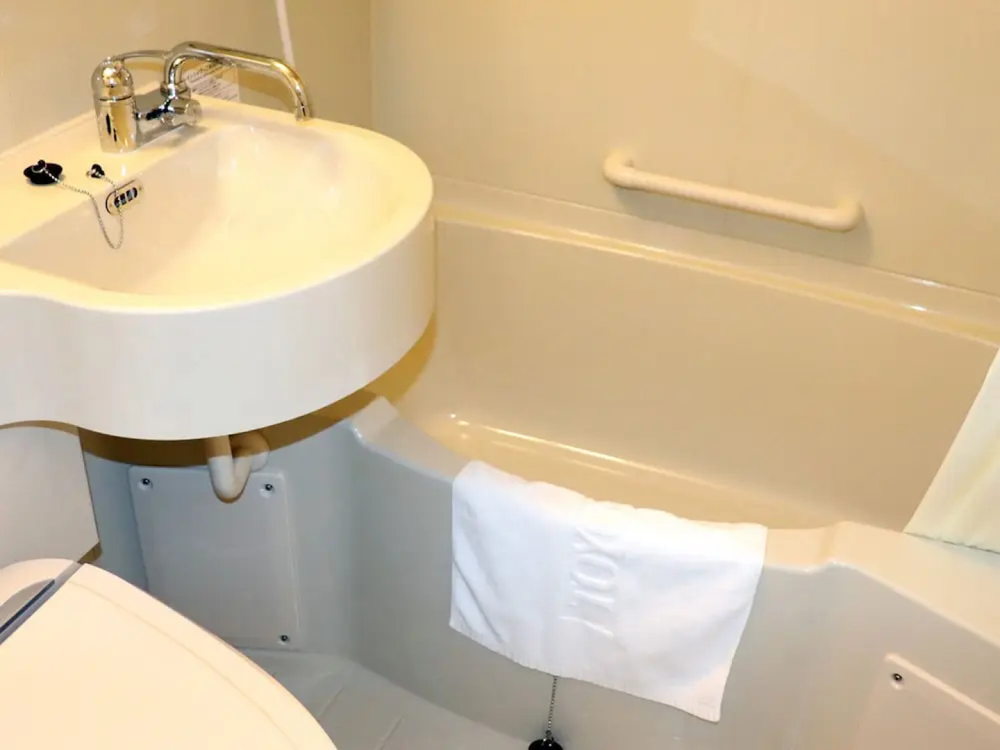 Toyoko Inn Imba Nihon-idai Ekimae