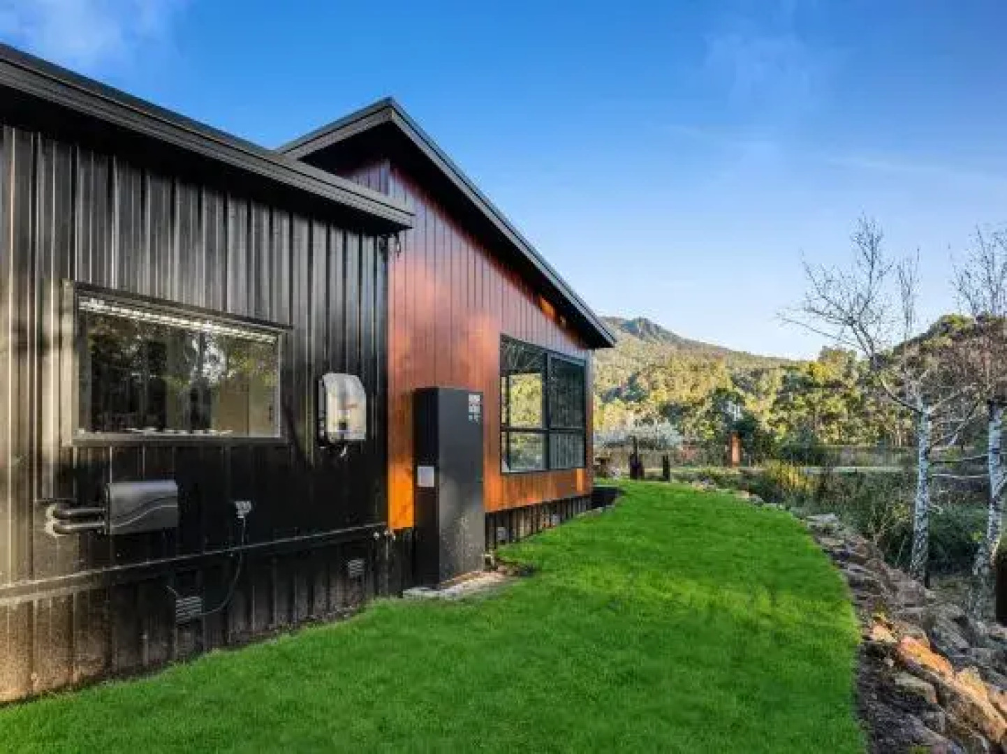Quamby Bluff Lake House, Deloraine, Tasmania