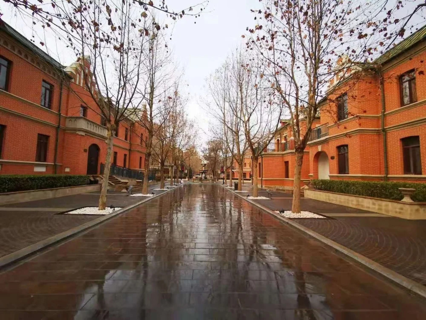 Dalian Railway 1896 Garden Hotel