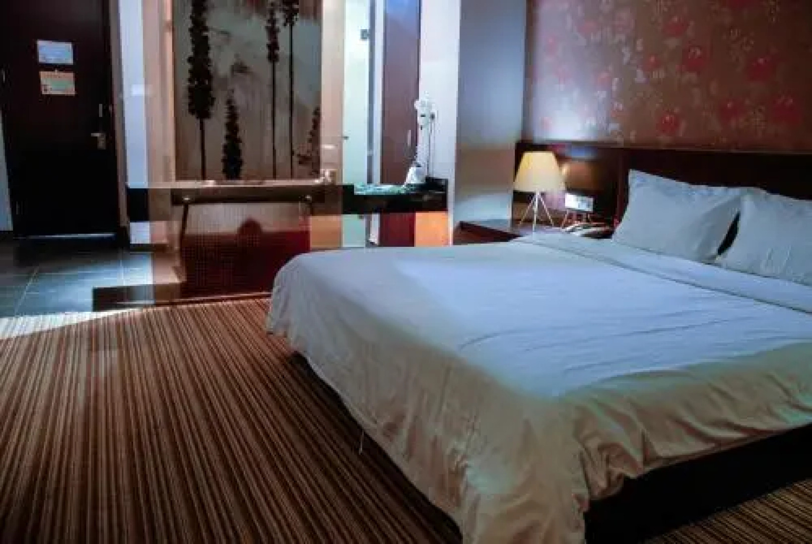 Shenzhen Mingdian Business Hotel