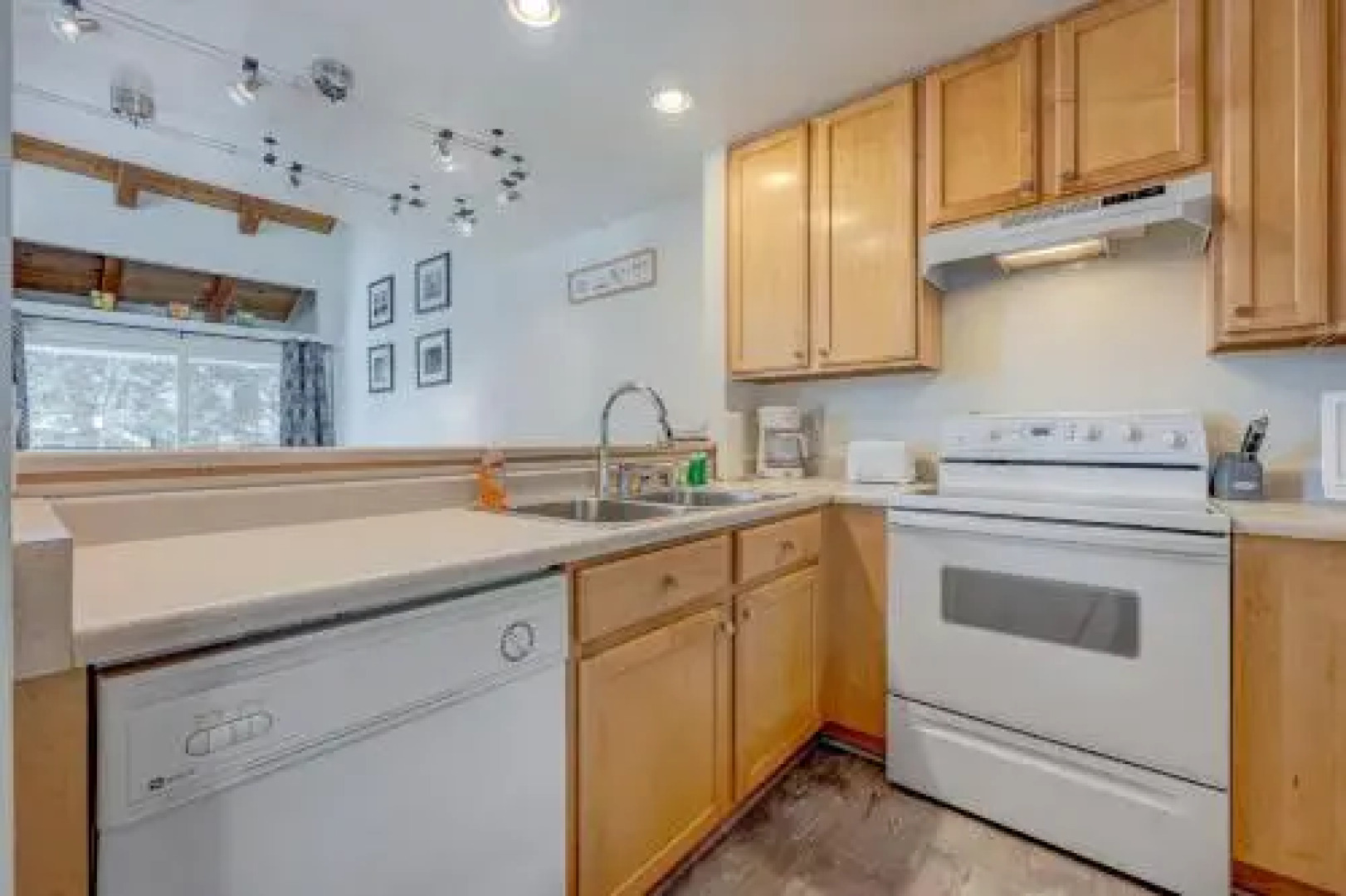 Carnelian Woods Sanctuary