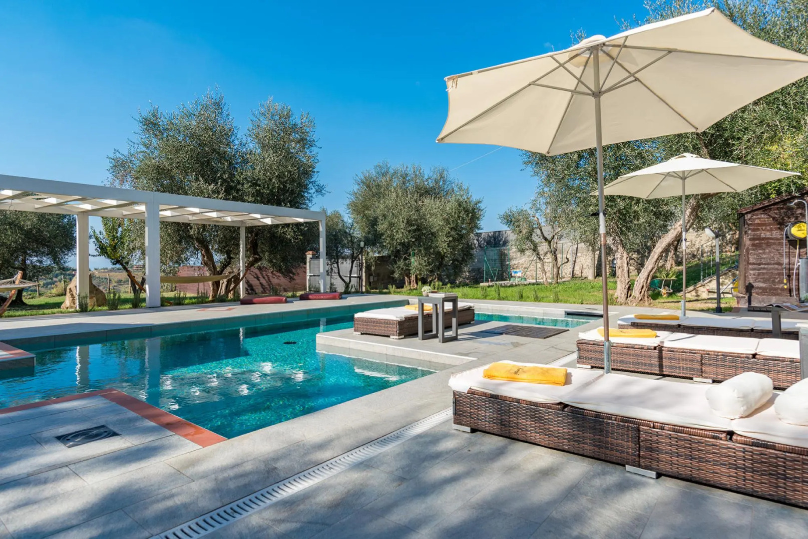 Casale Montegiovi 6 4