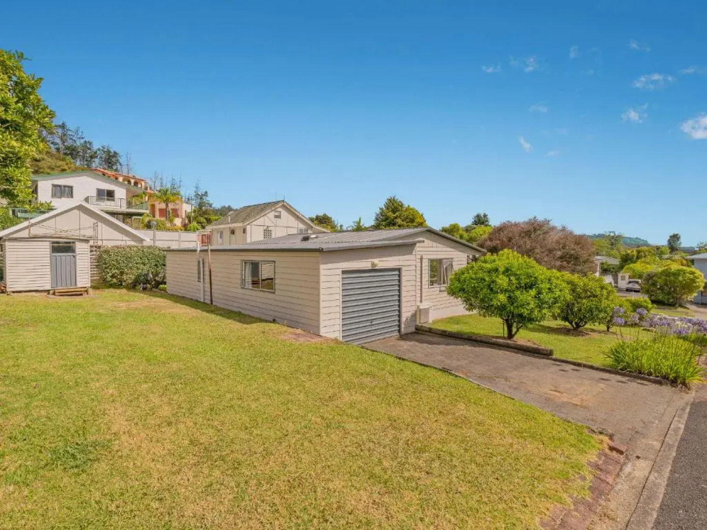 The Windsor Bach - Tairua Holiday Home